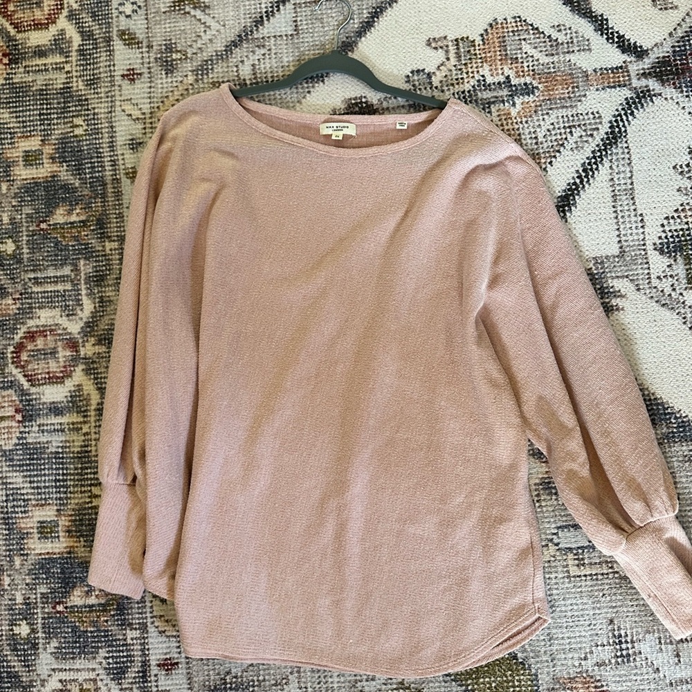 Light pink sweater